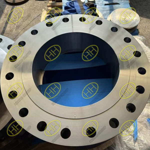 ASME B16.5 Weld Neck Flanges with Raised Face