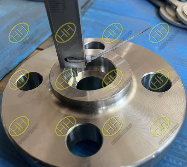 Dimension inspection of ASME B16.5 A182 F316 F316L Socket Weld Flange