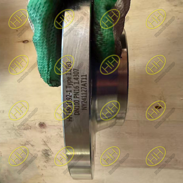 Stainless steel EN 1092-1 304L weld neck flange manufactured by Haihao Group